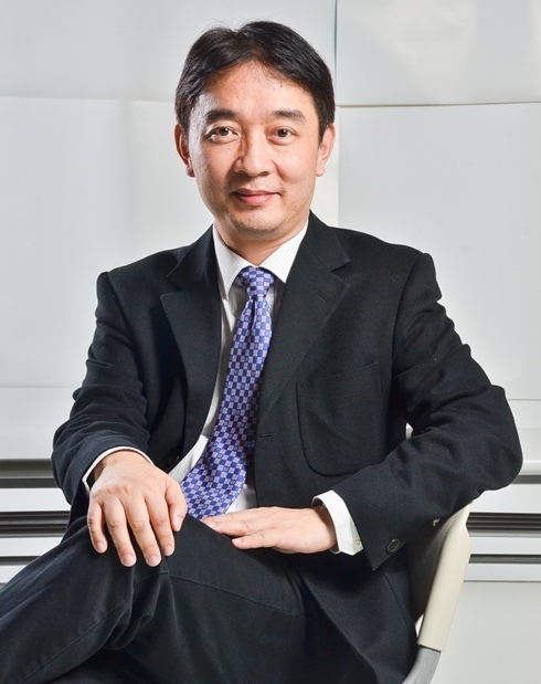 Prof. Hwang